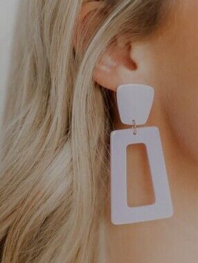 Soft Lilac Hypoallergenic Drop Earrings